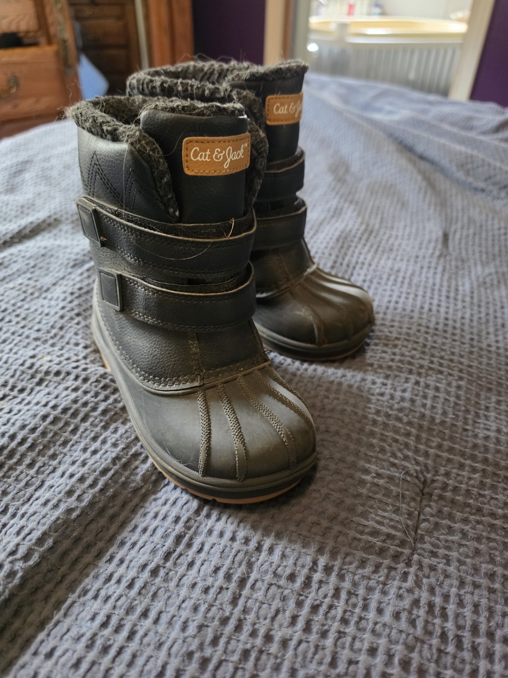 Cat & Jack Kids' Black Faux-Fur Lined Winter Boots